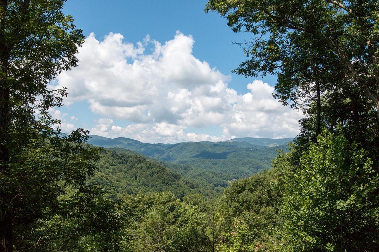 Lazy Bear Lodge Valle Crucis Exteriér fotografie