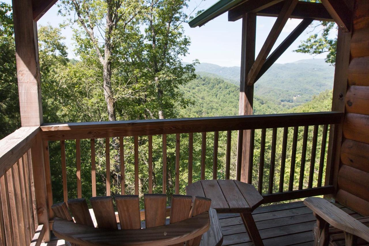 Lazy Bear Lodge Valle Crucis Exteriér fotografie