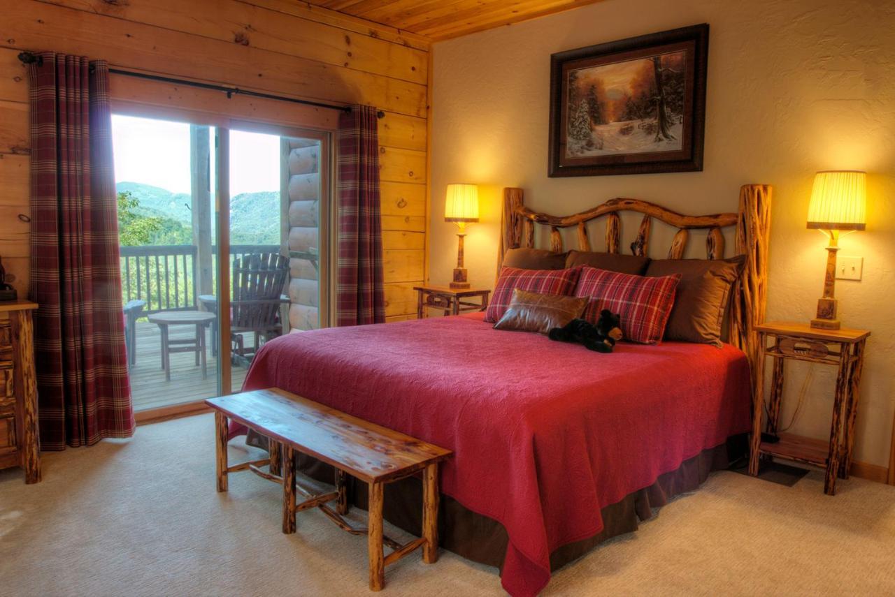 Lazy Bear Lodge Valle Crucis Exteriér fotografie