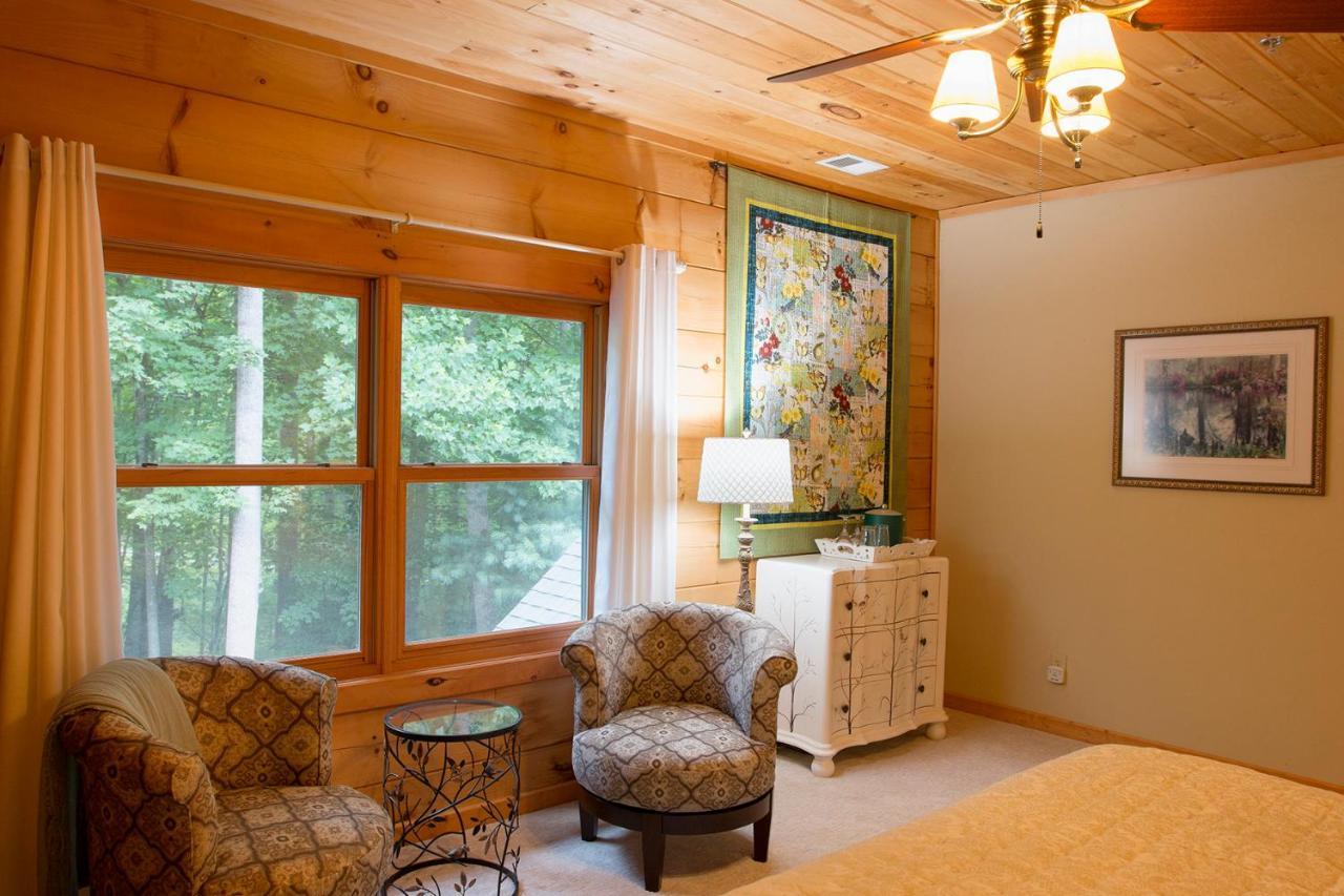 Lazy Bear Lodge Valle Crucis Exteriér fotografie
