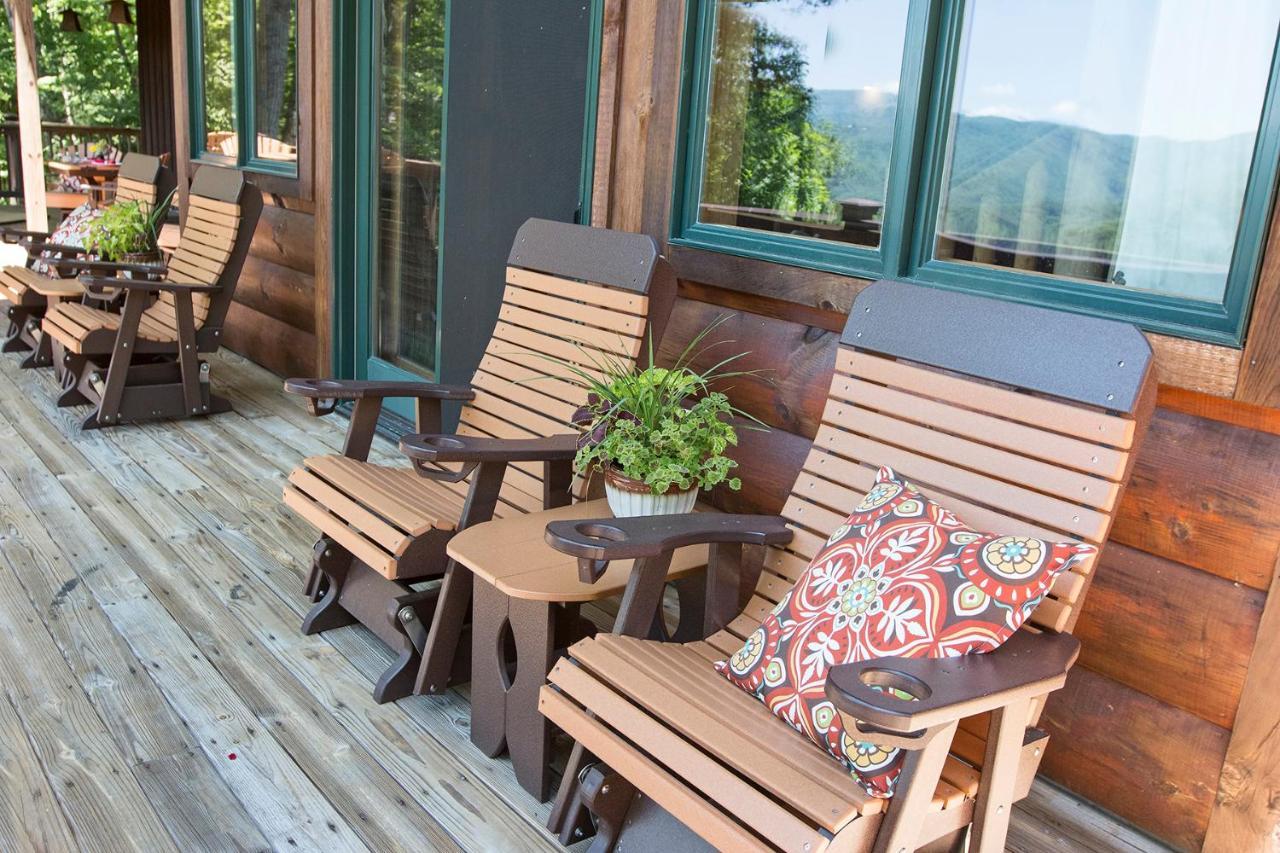 Lazy Bear Lodge Valle Crucis Exteriér fotografie