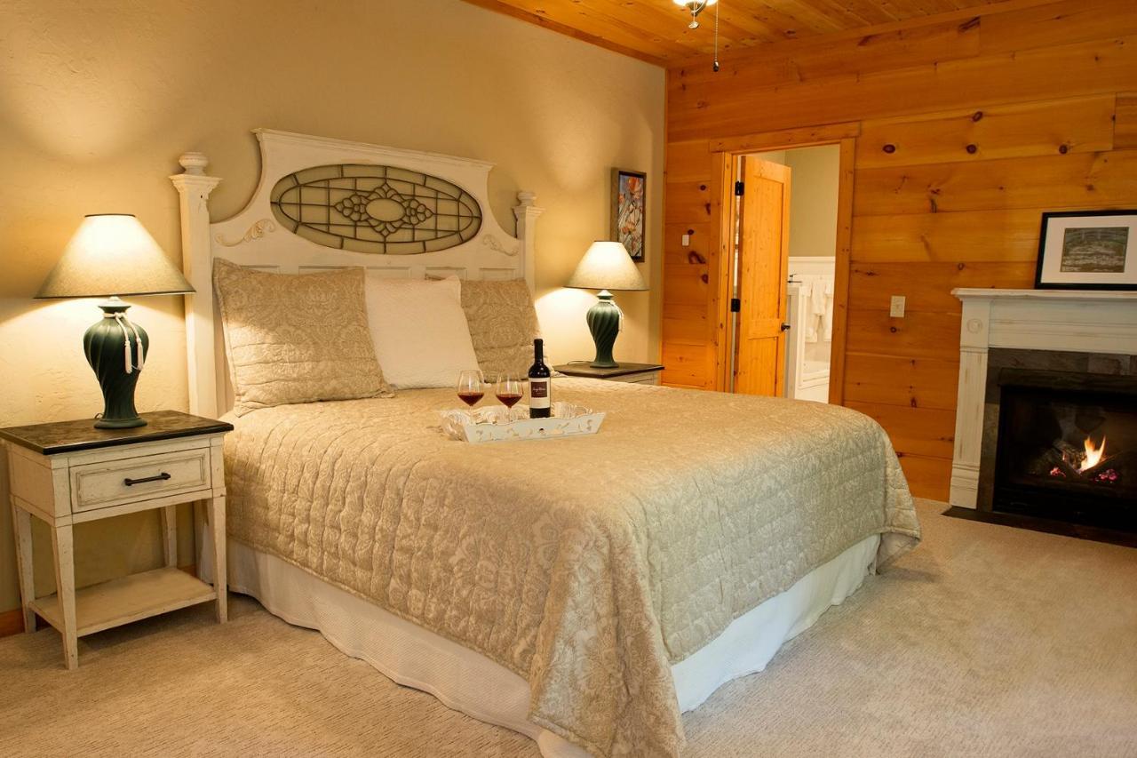 Lazy Bear Lodge Valle Crucis Exteriér fotografie